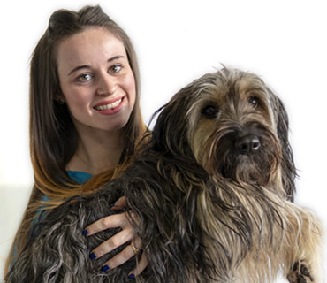 Auxiliar Veterinaria en Call Center Carolina Santurde