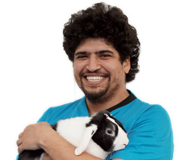 Recepcionista Germán Hernández