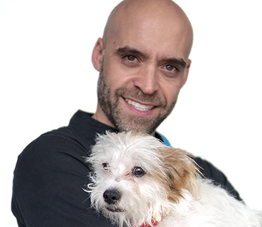 Cirujano Veterinario especialista en traumatologi a Jose Antonio Flores